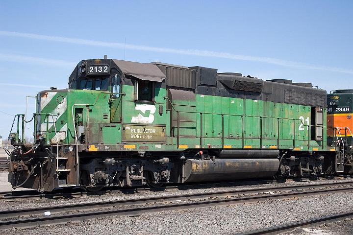 BN 2132 - GP38.jpg